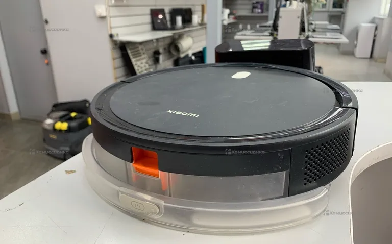 Пылесос  Xiaomi robot Vaciluum E5