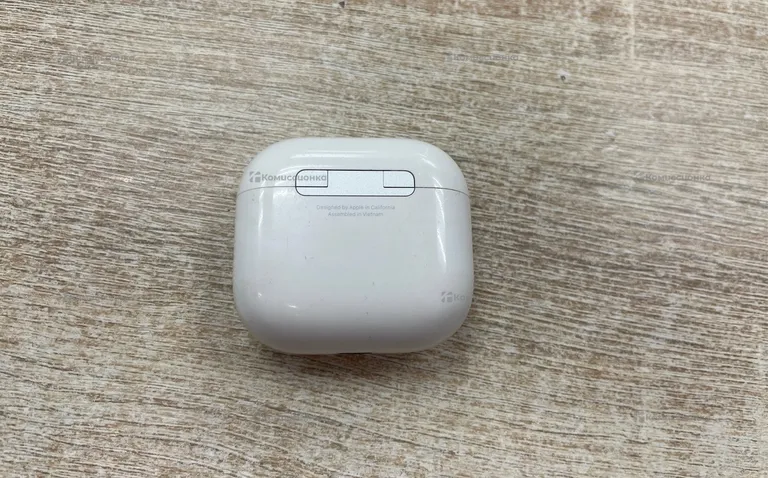 Наушники AirPods 4