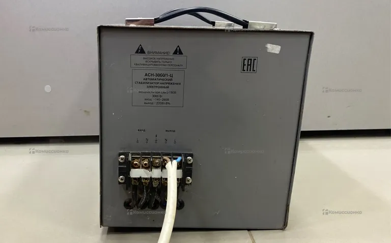 Стабилизатор напряжение Ресанта ACH-3000
