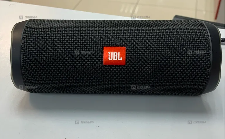 JBL Flip 4