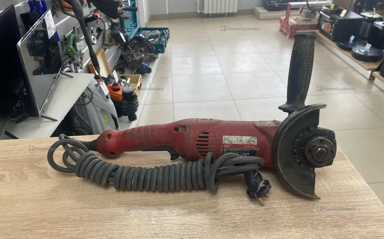 УШМ Milwaukee AG 16-125 XC