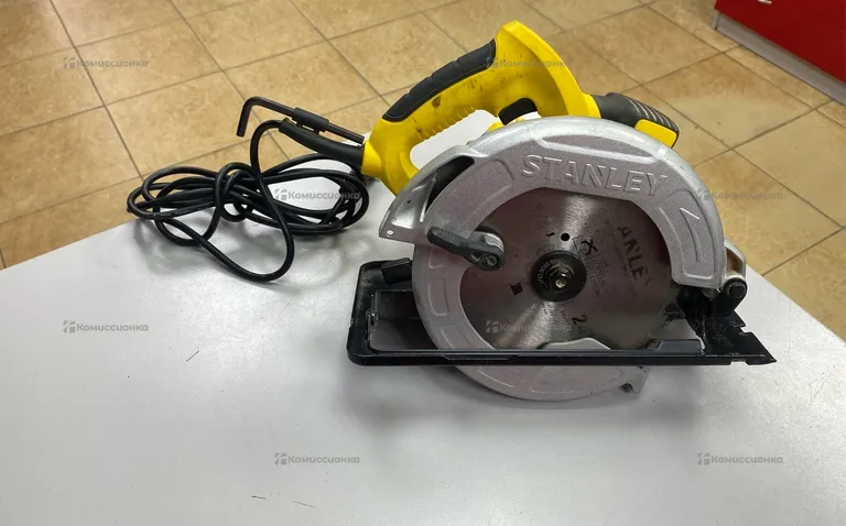 Дисковая пила STANLEY SC16