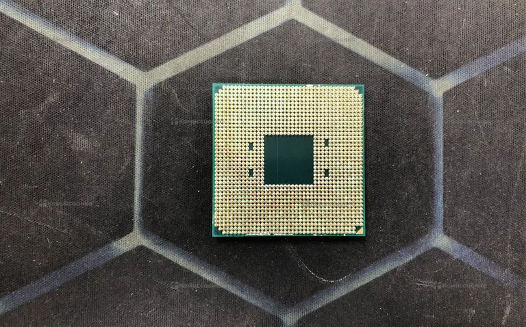 Процессор AMD Ryzen 7 5700X