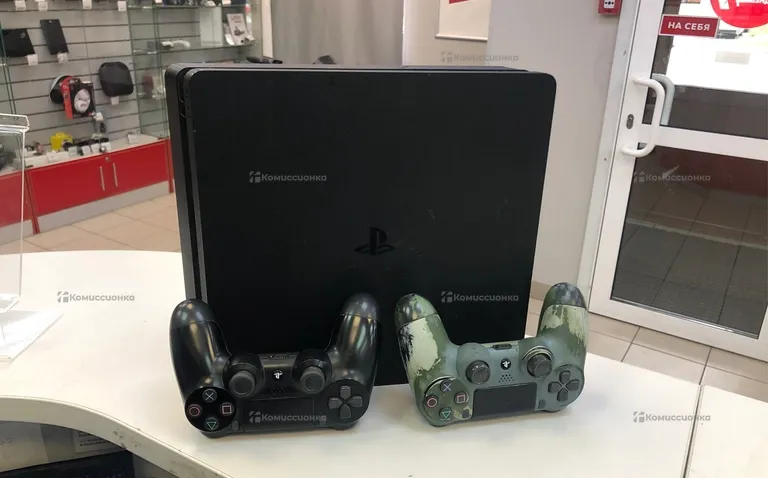 Приставка PS4. PlayStation 4 slim 500gb