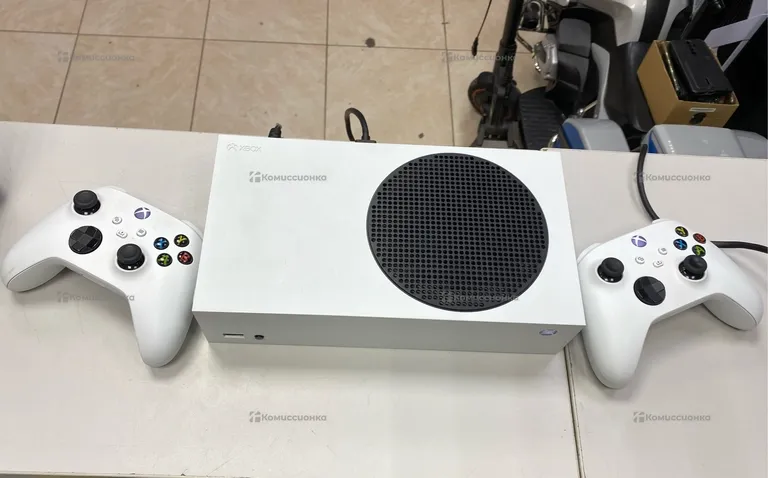 Приставка Xbox Series S 512 ГБ