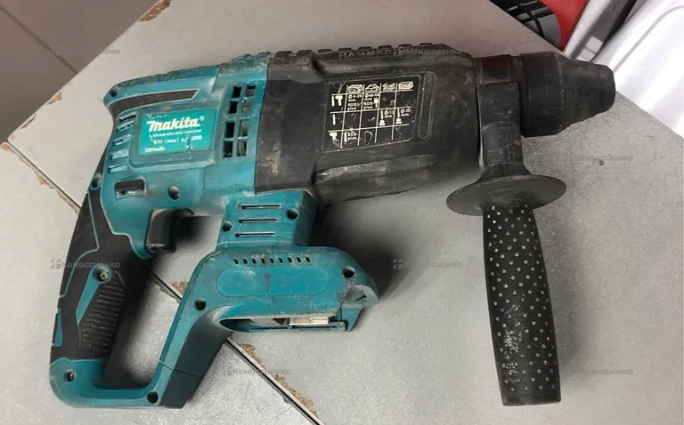 Аккумуляторный перфоратор Makita replic