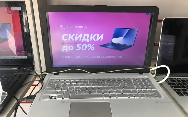 Ноутбук  Asus NoteBook R543B