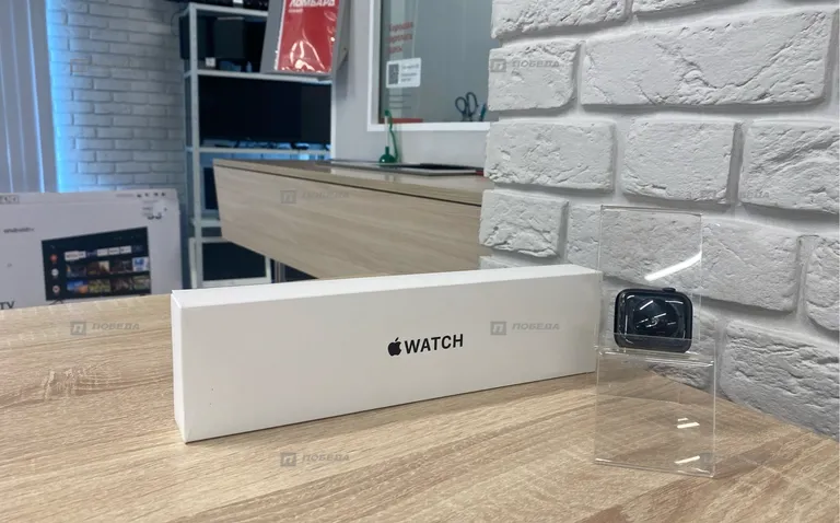 Часы Apple Watch SE 44mm