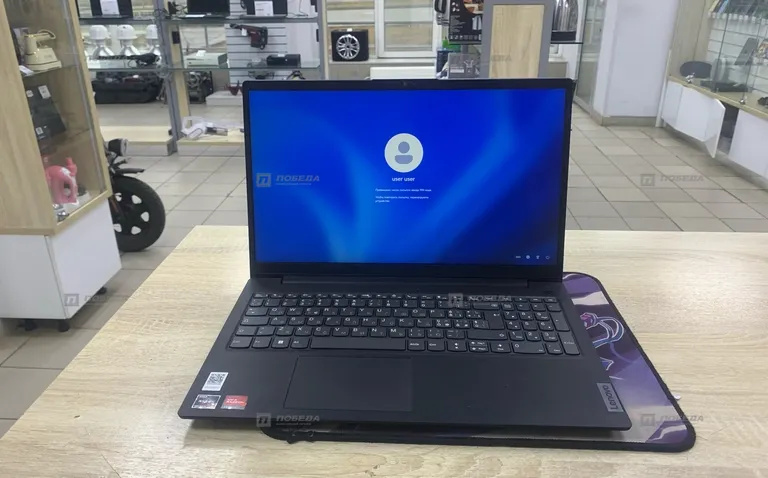 Ноутбук Lenovo V14