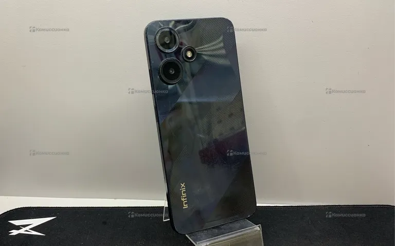 Infinix Hot 30 Play 8/128 ГБ