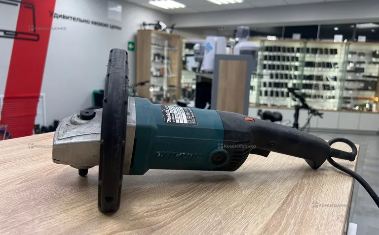 Полировальная машина makita 9227CB