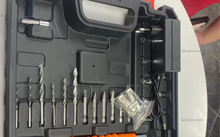 бесщеточный шуруповерт Dewalt 48v