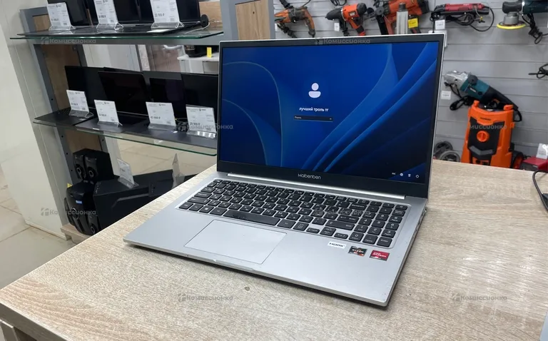 Ноутбук  Maibenben m557
