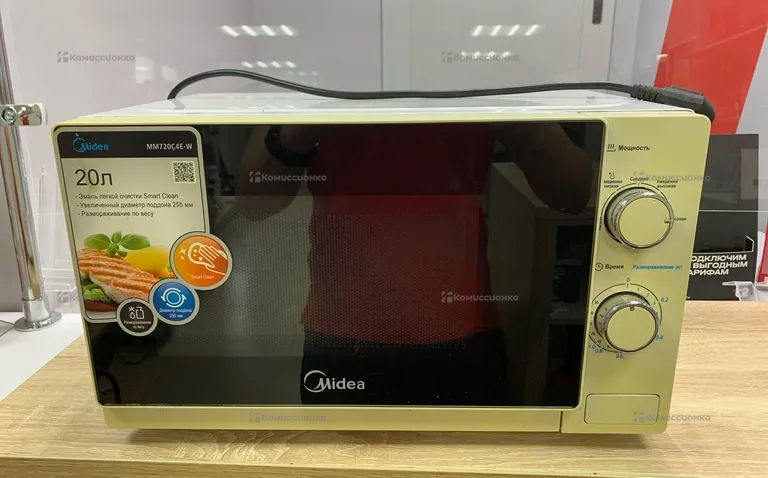 Микроволновая печь midea mm720c4e-w