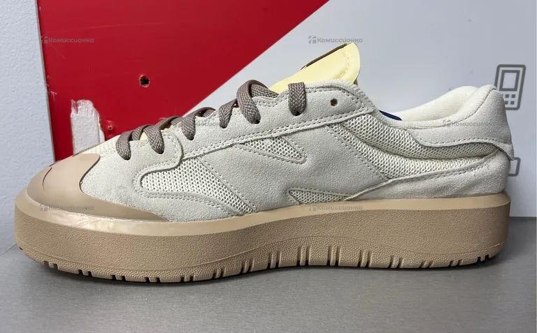 Кроссовки New Balance бежевые