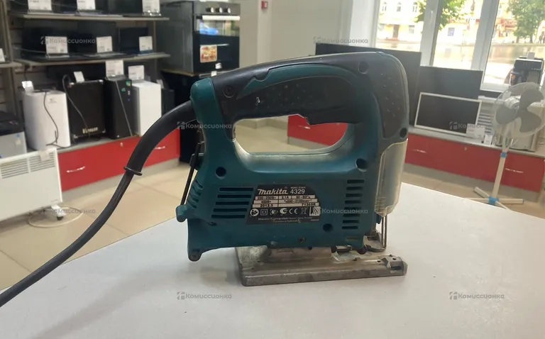 Электролобзик makita 4329