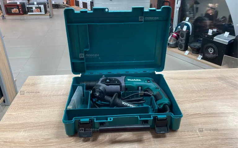 Перфоратор Makita HR2470