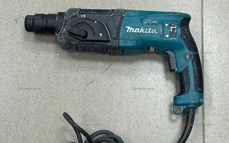 Перфоратор Makita HR2470K