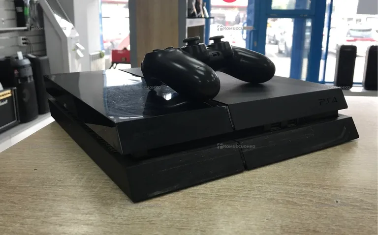 Приставка PS4. PS Fat 500