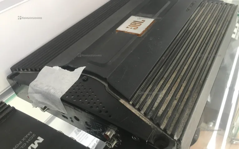 Усилитель JBL