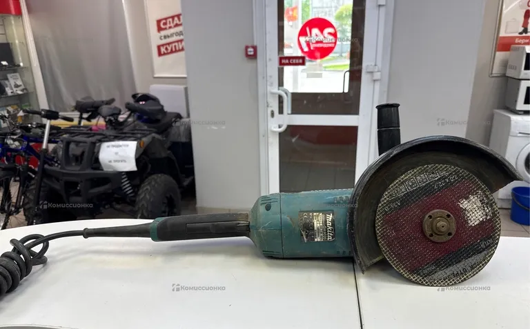 УШМ Makita GA9020 2200Вт