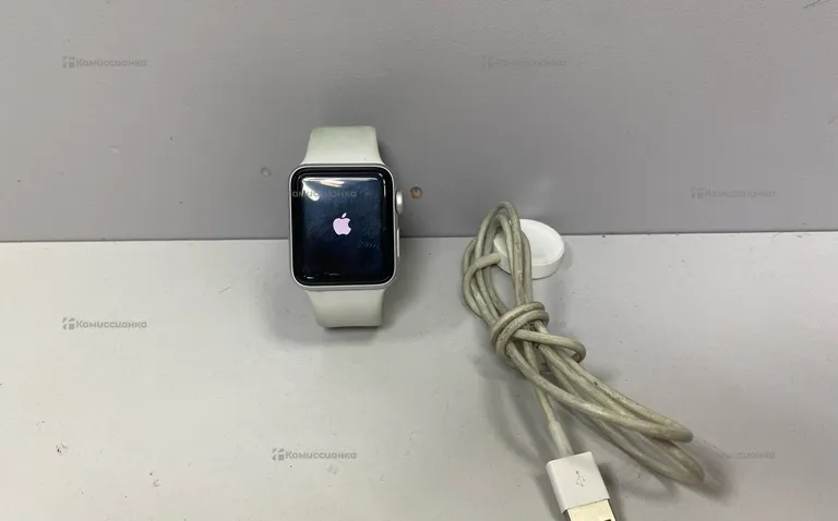 Часы  Apple Watch 3 38mm