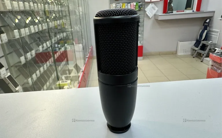 Студийный микрофон AKG P120
