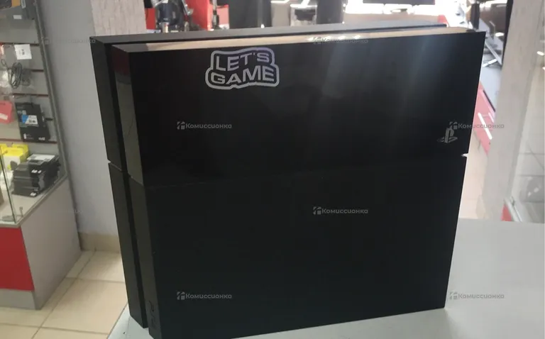 Приставка PS4. Fat 500