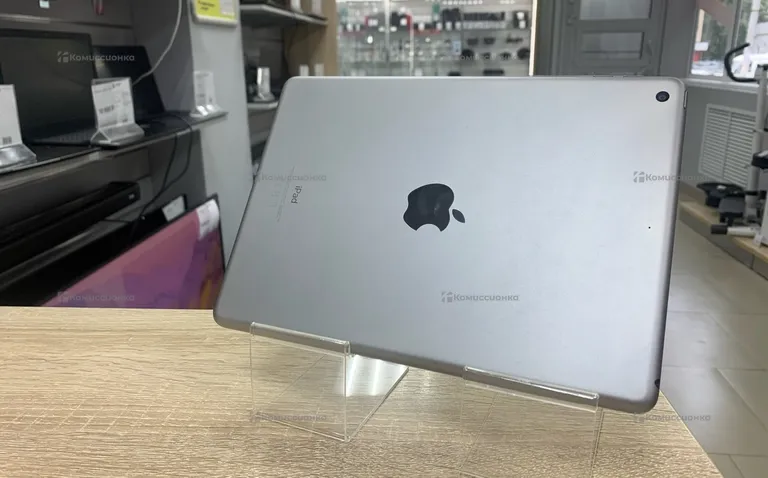 Планшет Apple Apple iPad 6 поколения 32GB