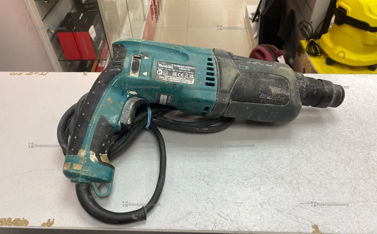 Перфоратор Makita Hr2470