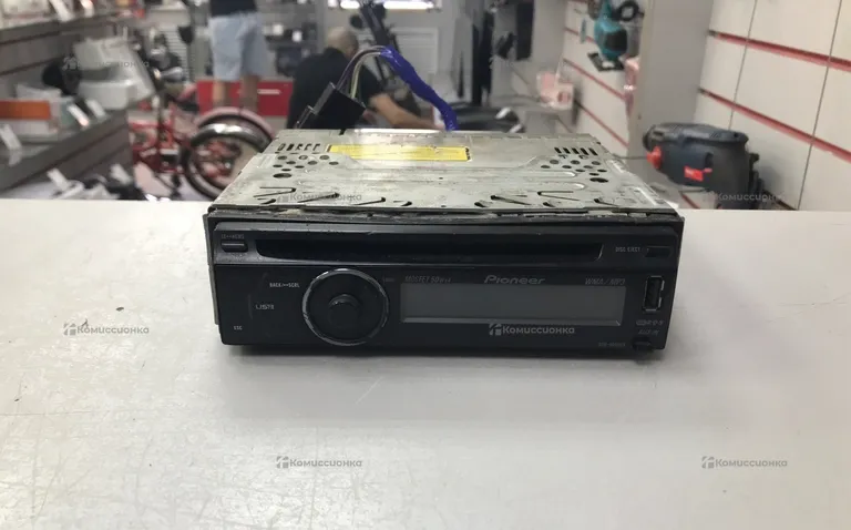 Автомагнитола  Pioneer DEH-4000UB