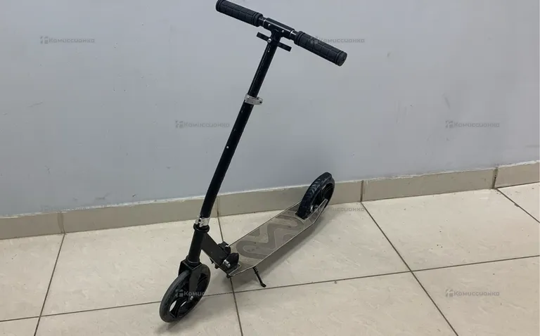 Самокат Scooter