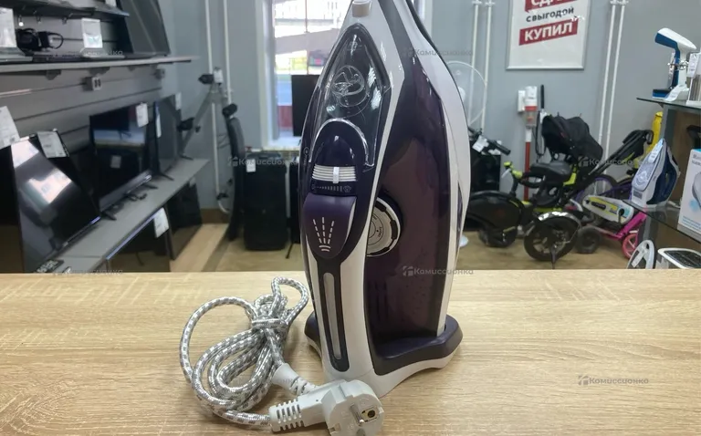 Утюг Kari E136