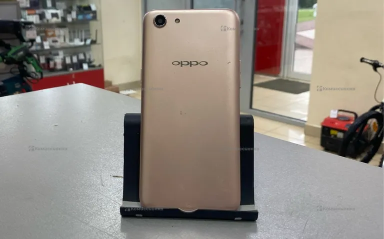 OPPO A83 6/128 ГБ