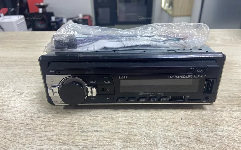 Автомагнитола  520bt
