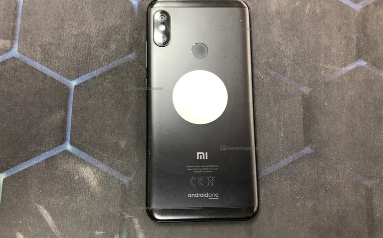 Xiaomi Mi A2 Lite 3/32Gb