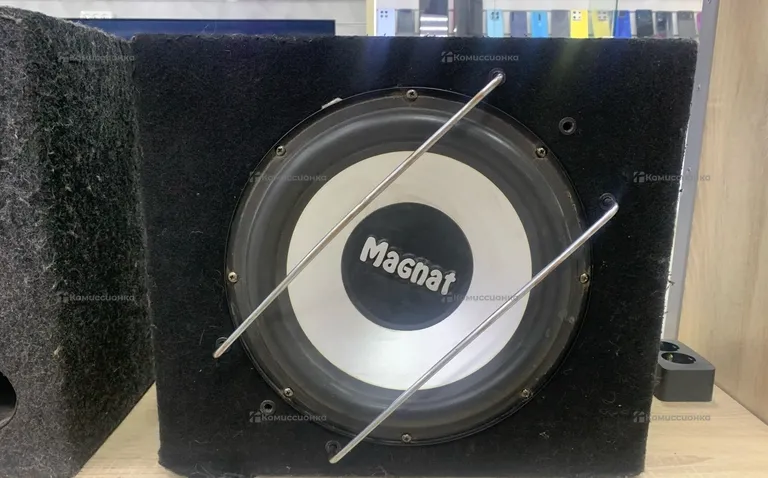 Сабвуфер  magnat