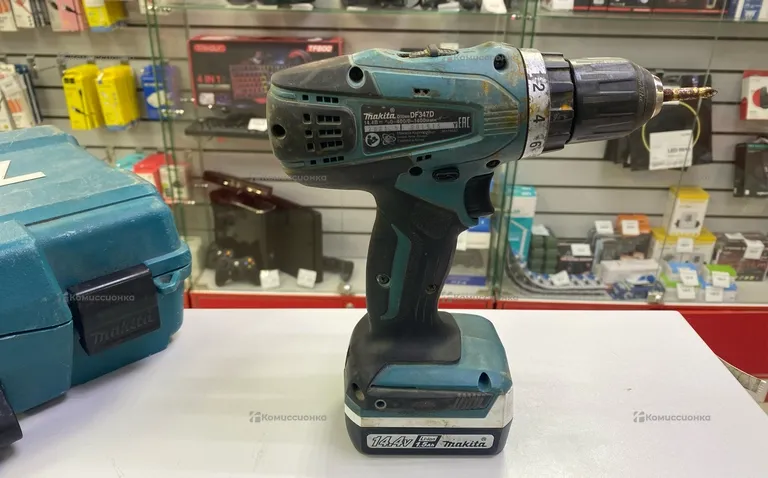 Шуруповерт Makita DF347D
