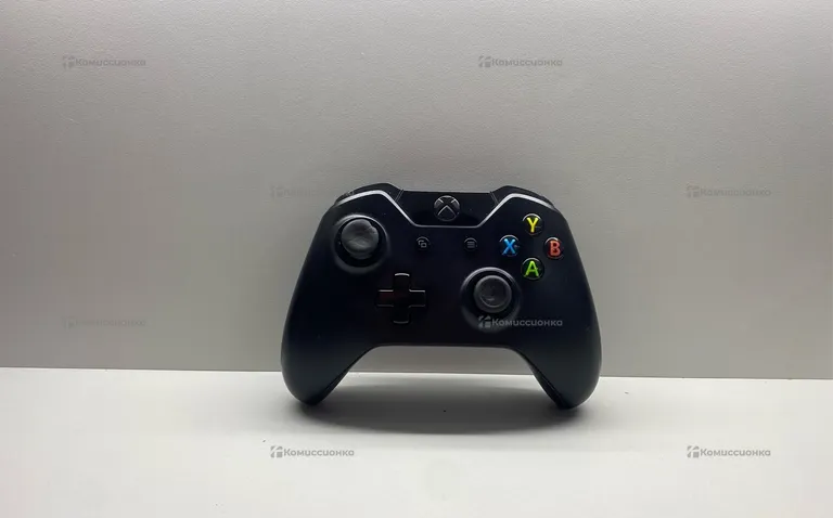 Xbox One геймпад