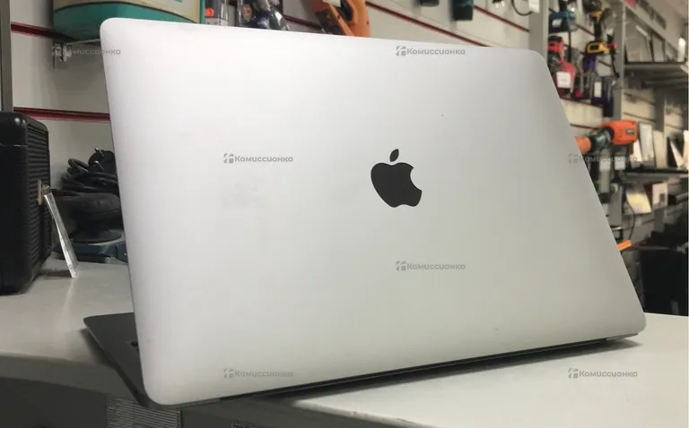 MacBook Air 2020 13 M1