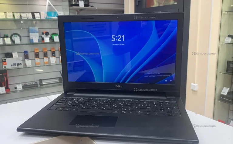 Ноутбук Dell inspirion 15
