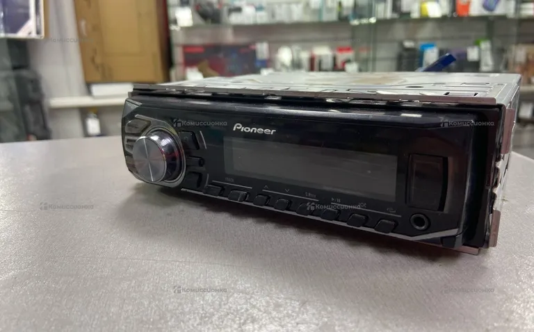 Автомагнитола  Pioneer mvh-160ui