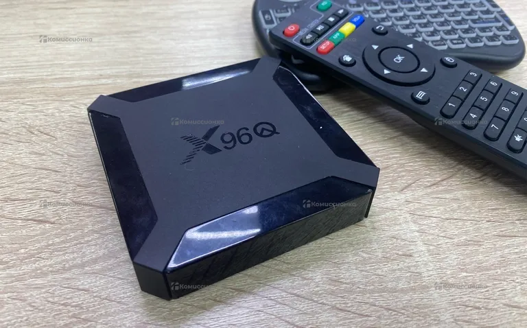 Приставка x96q