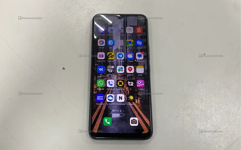 Tecno spark 8c 4/64