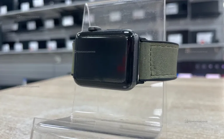 Часы  Apple Watch Series 3