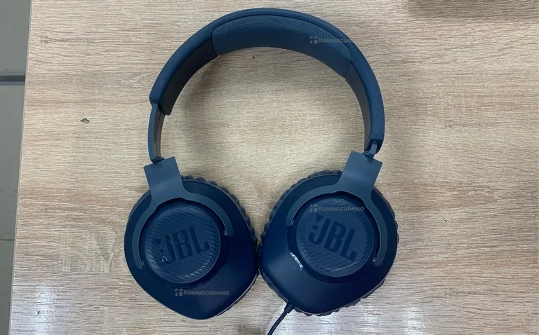 Наушники  jbl quantum