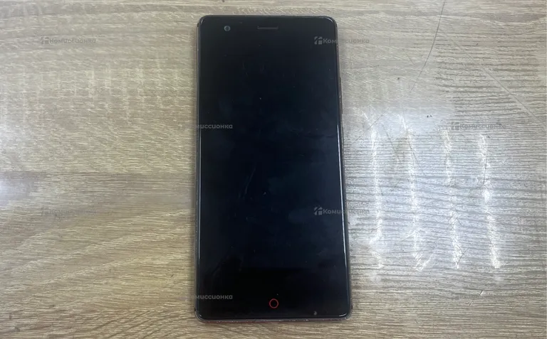 ZTE nubia z17 lite 6/64Gb