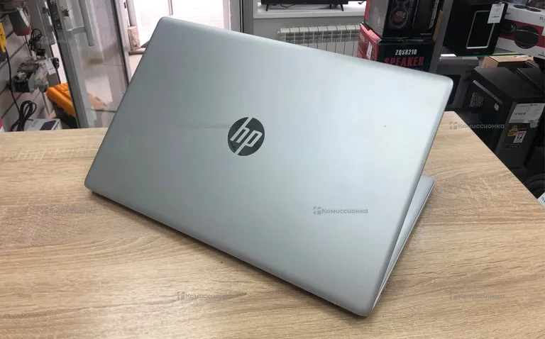 Ноутбук hp laptop