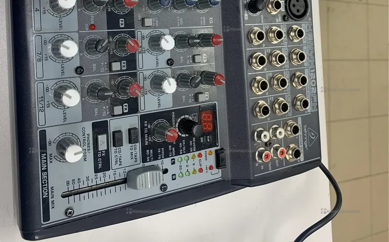 Микшер Behringer 1202FX