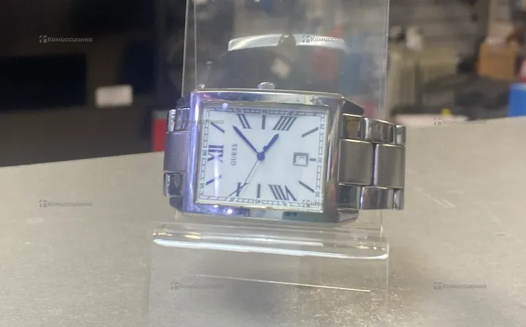 Часы  Guess W11170G2